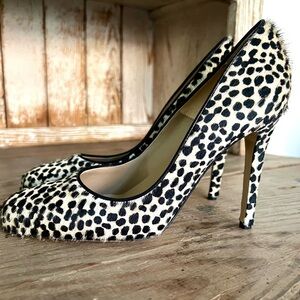 Diane Von Furstenberg Gwedolyn animal print for heels size 7 NWT